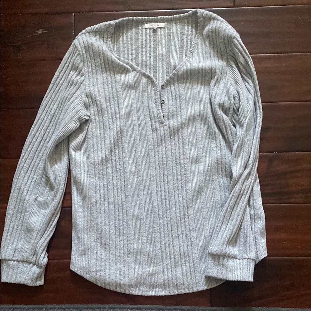 Maurices Gray Ribbed Long Sleeve Top